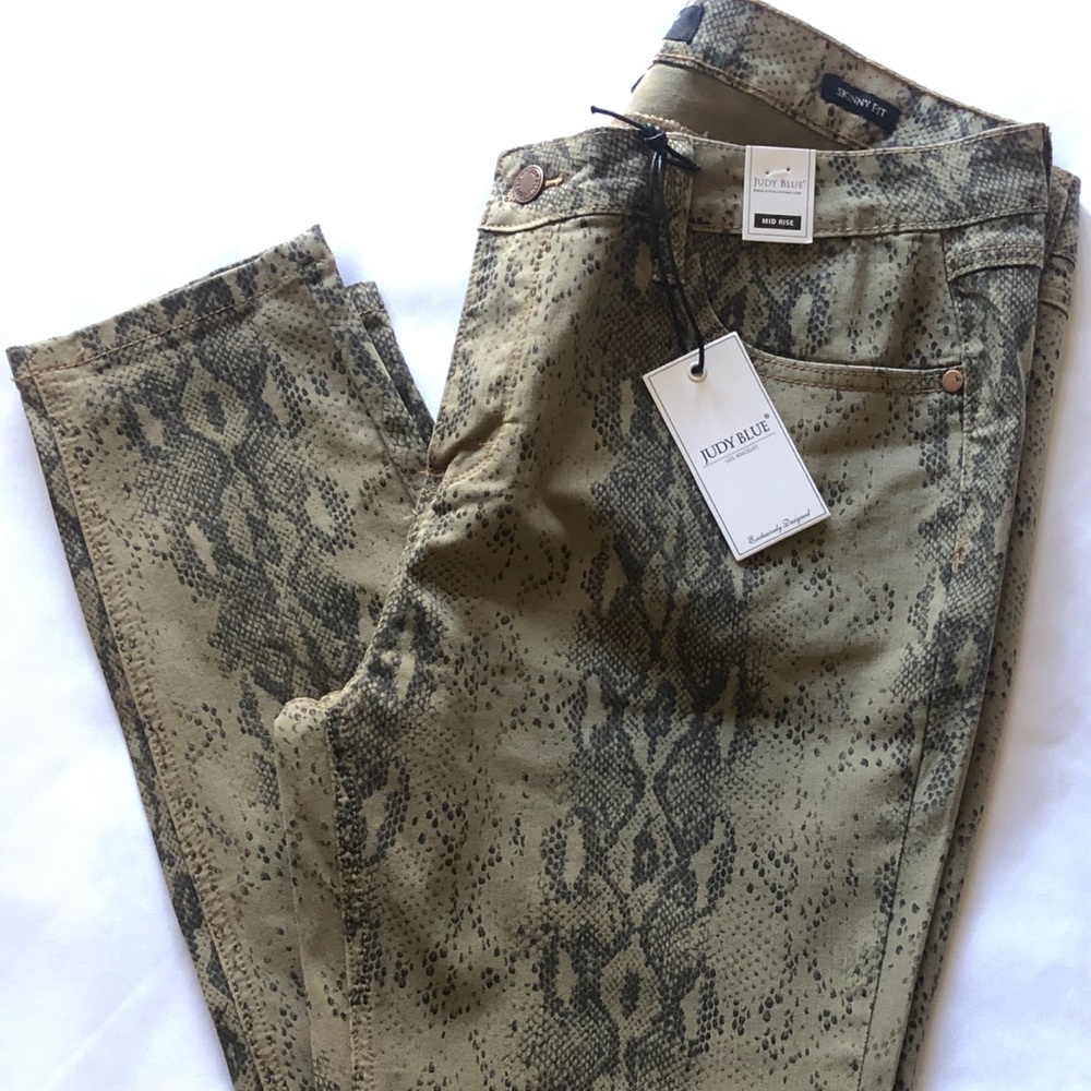 NWT Judy Blue Snakeskin Pants